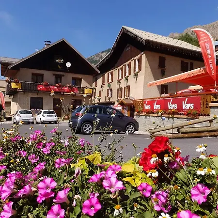 La Vieille Hotel *